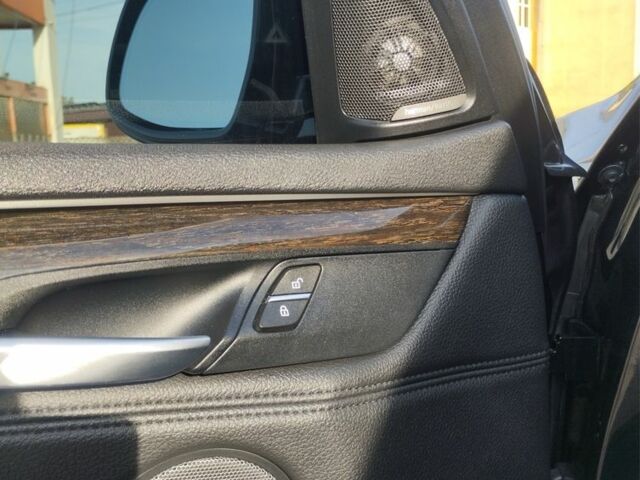 Черный БМВ Х5, объемом двигателя 3 л и пробегом 210 тыс. км за 21000 $, фото 5 на Automoto.ua