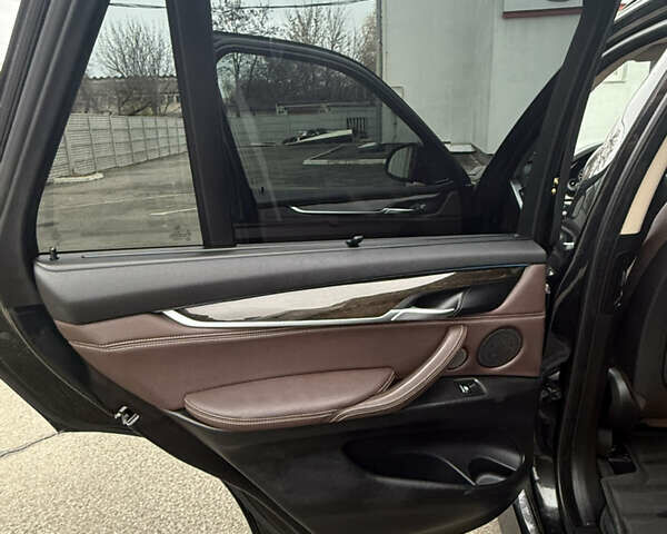 Черный БМВ Х5, объемом двигателя 2.98 л и пробегом 117 тыс. км за 26000 $, фото 19 на Automoto.ua