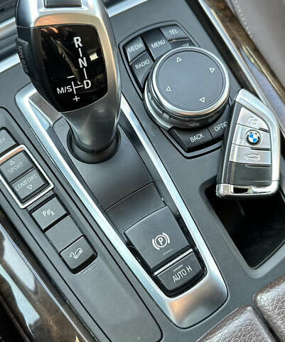 Черный БМВ Х5, объемом двигателя 2 л и пробегом 182 тыс. км за 27500 $, фото 9 на Automoto.ua