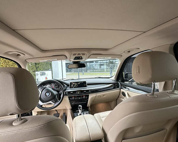 Чорний БМВ Х5, об'ємом двигуна 2.98 л та пробігом 105 тис. км за 18500 $, фото 26 на Automoto.ua