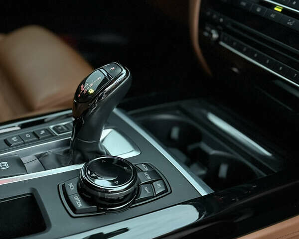 Чорний БМВ Х5, об'ємом двигуна 4.39 л та пробігом 183 тис. км за 29500 $, фото 34 на Automoto.ua