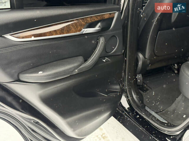 Чорний БМВ Х5, об'ємом двигуна 2.98 л та пробігом 178 тис. км за 19500 $, фото 10 на Automoto.ua