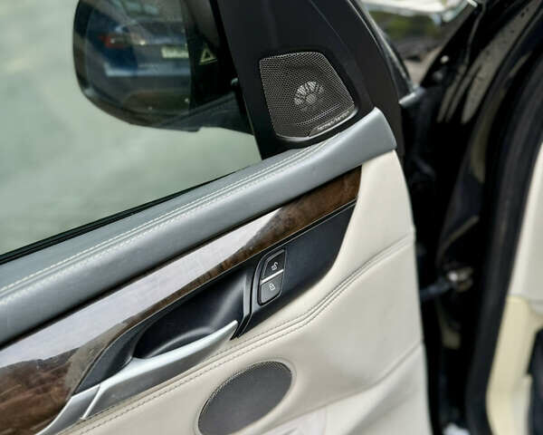 Чорний БМВ Х5, об'ємом двигуна 3 л та пробігом 240 тис. км за 23700 $, фото 9 на Automoto.ua