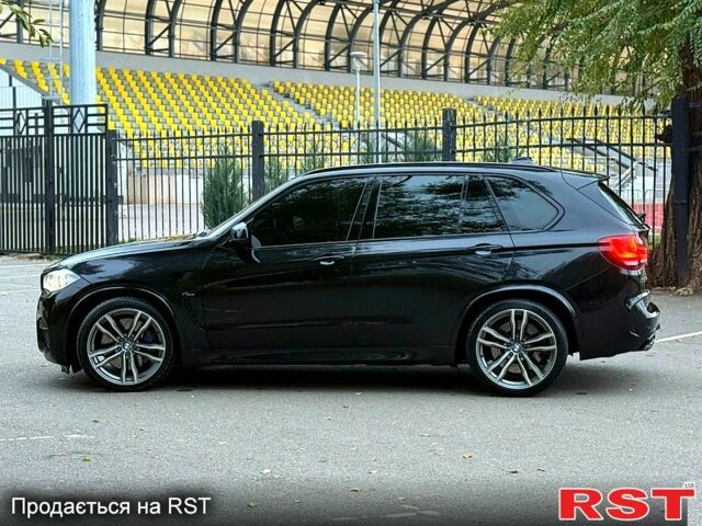 Чорний БМВ Х5, об'ємом двигуна 4.4 л та пробігом 170 тис. км за 37999 $, фото 4 на Automoto.ua