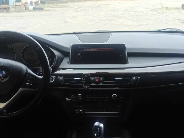 Черный БМВ Х5, объемом двигателя 3 л и пробегом 170 тыс. км за 20000 $, фото 21 на Automoto.ua