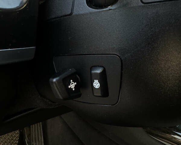 Чорний БМВ Х5, об'ємом двигуна 2.99 л та пробігом 283 тис. км за 27500 $, фото 17 на Automoto.ua