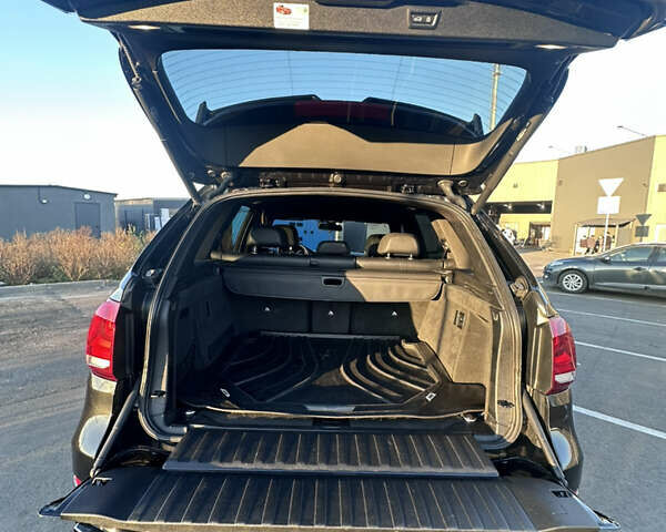 Черный БМВ Х5, объемом двигателя 3 л и пробегом 178 тыс. км за 34500 $, фото 24 на Automoto.ua