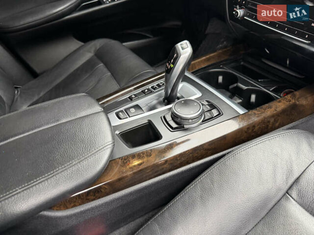 Чорний БМВ Х5, об'ємом двигуна 2.98 л та пробігом 178 тис. км за 19500 $, фото 30 на Automoto.ua