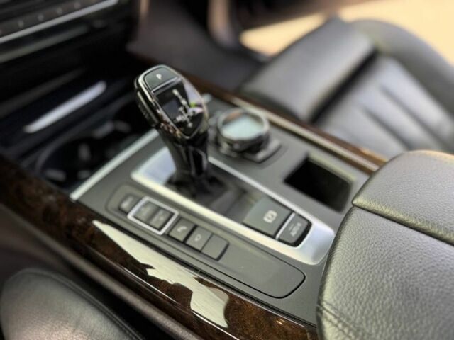 Чорний БМВ Х5, об'ємом двигуна 0 л та пробігом 113 тис. км за 24900 $, фото 7 на Automoto.ua