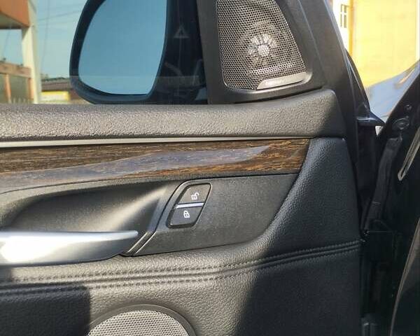 Черный БМВ Х5, объемом двигателя 2.98 л и пробегом 206 тыс. км за 22000 $, фото 5 на Automoto.ua