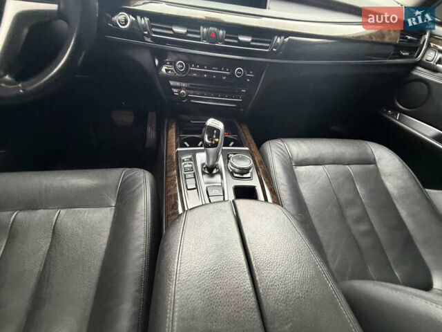 Чорний БМВ Х5, об'ємом двигуна 2.98 л та пробігом 178 тис. км за 19500 $, фото 20 на Automoto.ua