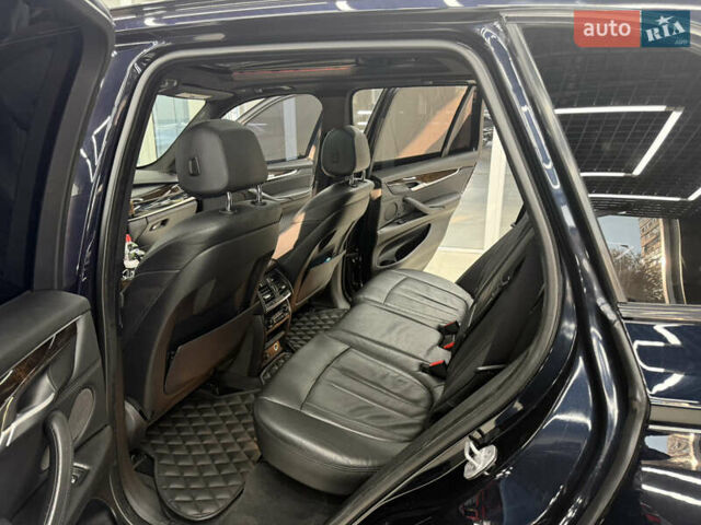 Чорний БМВ Х5, об'ємом двигуна 2.98 л та пробігом 180 тис. км за 26000 $, фото 24 на Automoto.ua