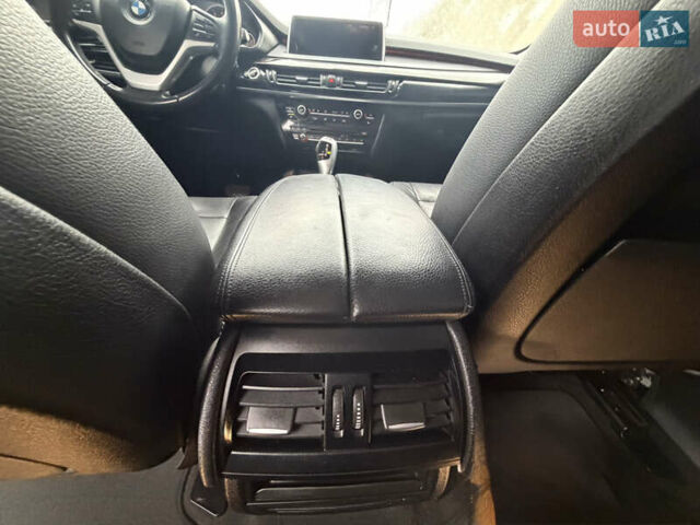 Чорний БМВ Х5, об'ємом двигуна 2.98 л та пробігом 178 тис. км за 19500 $, фото 19 на Automoto.ua