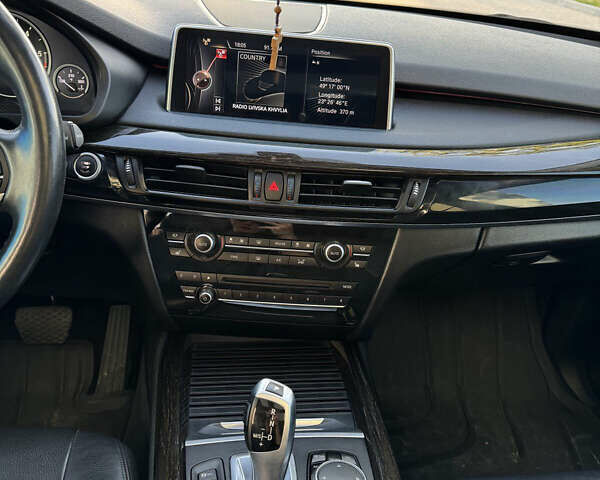 Чорний БМВ Х5, об'ємом двигуна 2.99 л та пробігом 283 тис. км за 27500 $, фото 23 на Automoto.ua