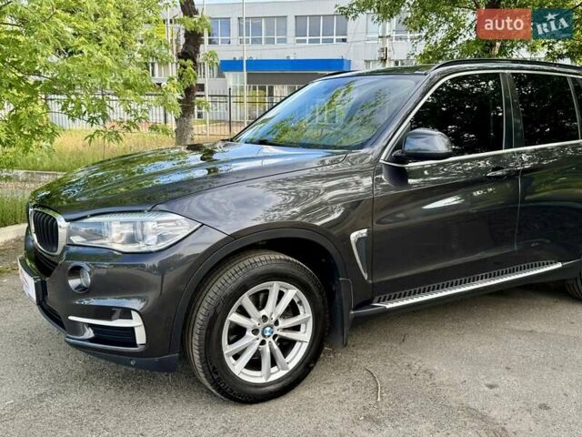 Черный БМВ Х5, объемом двигателя 2 л и пробегом 152 тыс. км за 23490 $, фото 4 на Automoto.ua