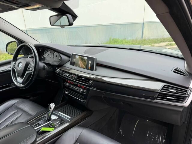 Черный БМВ Х5, объемом двигателя 3 л и пробегом 74 тыс. км за 5600 $, фото 11 на Automoto.ua