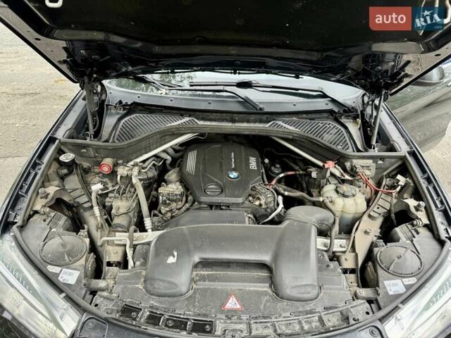 Черный БМВ Х5, объемом двигателя 2 л и пробегом 152 тыс. км за 23490 $, фото 41 на Automoto.ua