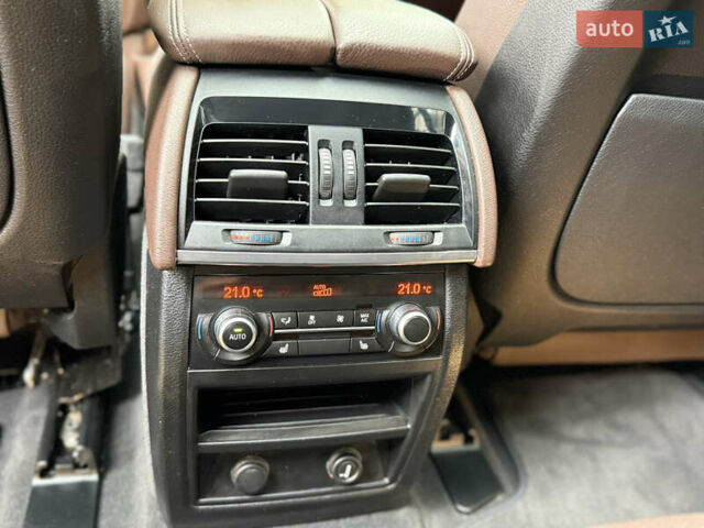 Чорний БМВ Х5, об'ємом двигуна 2.99 л та пробігом 229 тис. км за 27500 $, фото 28 на Automoto.ua