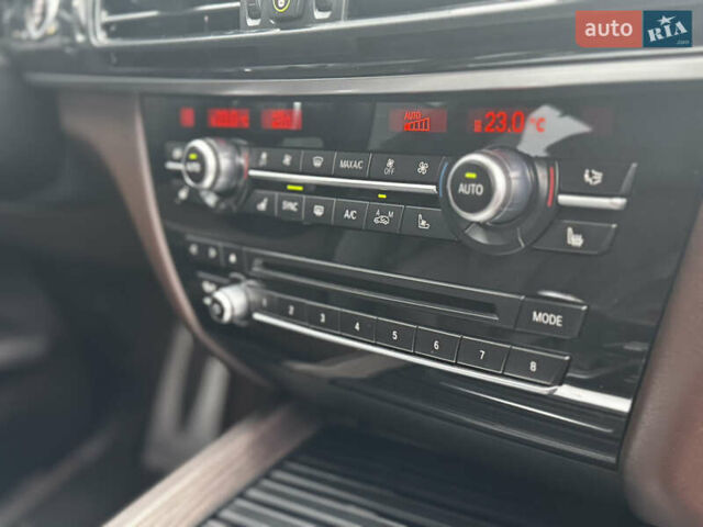 Чорний БМВ Х5, об'ємом двигуна 3 л та пробігом 177 тис. км за 33900 $, фото 37 на Automoto.ua