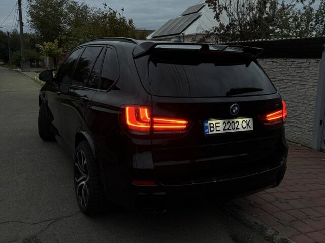 Чорний БМВ Х5, об'ємом двигуна 3 л та пробігом 217 тис. км за 26000 $, фото 1 на Automoto.ua