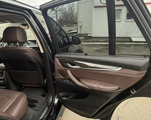 Черный БМВ Х5, объемом двигателя 2.98 л и пробегом 117 тыс. км за 26000 $, фото 18 на Automoto.ua