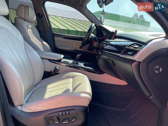 Чорний БМВ Х5, об'ємом двигуна 2 л та пробігом 270 тис. км за 28500 $, фото 35 на Automoto.ua