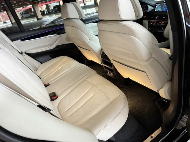 Чорний БМВ Х5, об'ємом двигуна 3 л та пробігом 201 тис. км за 29500 $, фото 5 на Automoto.ua