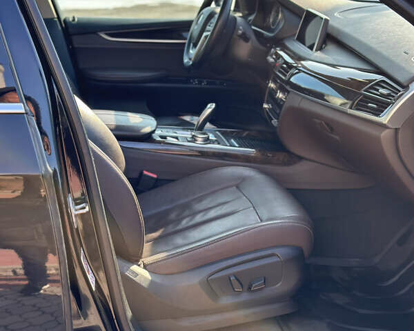 Черный БМВ Х5, объемом двигателя 2 л и пробегом 182 тыс. км за 27500 $, фото 12 на Automoto.ua