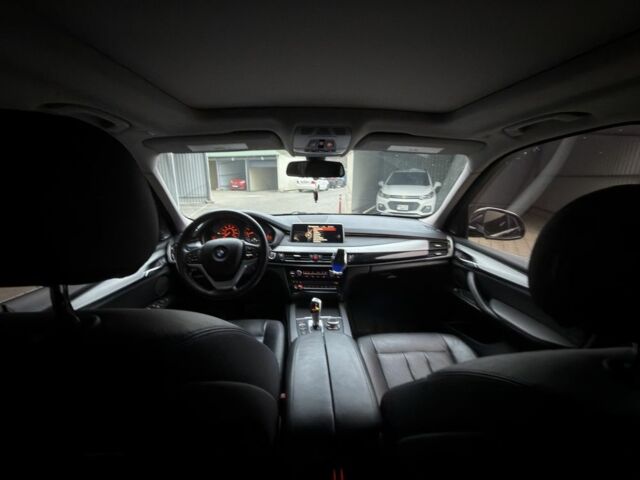 Черный БМВ Х5, объемом двигателя 3 л и пробегом 178 тыс. км за 20200 $, фото 19 на Automoto.ua