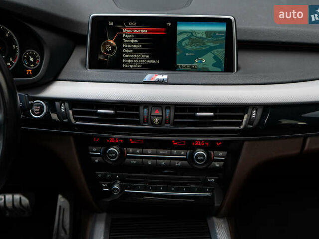 Черный БМВ Х5, объемом двигателя 2 л и пробегом 140 тыс. км за 35000 $, фото 13 на Automoto.ua