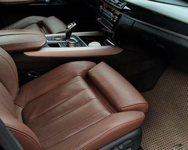 Черный БМВ Х5, объемом двигателя 2.99 л и пробегом 262 тыс. км за 38900 $, фото 10 на Automoto.ua