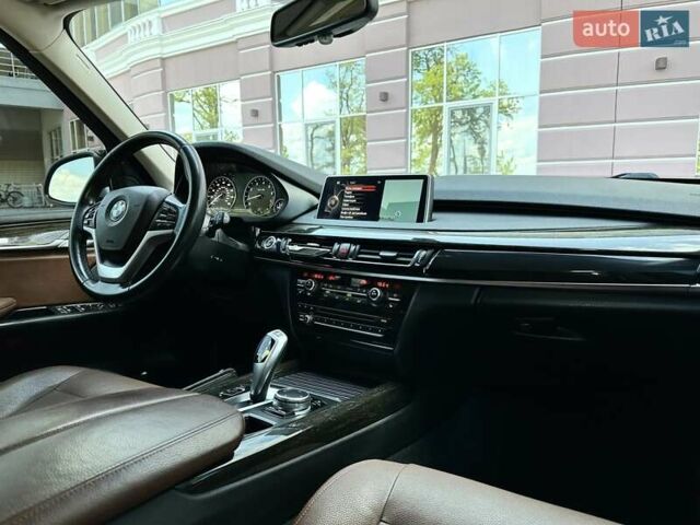 Черный БМВ Х5, объемом двигателя 2.98 л и пробегом 133 тыс. км за 28500 $, фото 13 на Automoto.ua