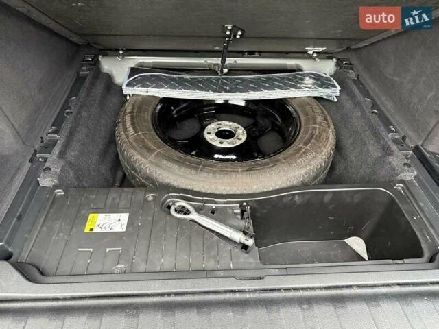 Черный БМВ Х5, объемом двигателя 2.99 л и пробегом 347 тыс. км за 33000 $, фото 5 на Automoto.ua