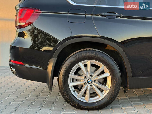 Чорний БМВ Х5, об'ємом двигуна 2 л та пробігом 164 тис. км за 27500 $, фото 2 на Automoto.ua
