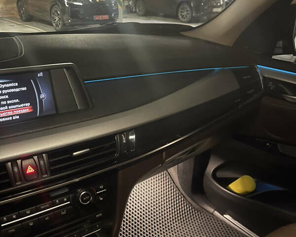 Чорний БМВ Х5, об'ємом двигуна 2 л та пробігом 118 тис. км за 29500 $, фото 14 на Automoto.ua