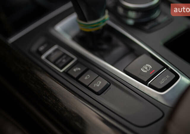 Черный БМВ Х5, объемом двигателя 2.99 л и пробегом 219 тыс. км за 35000 $, фото 8 на Automoto.ua