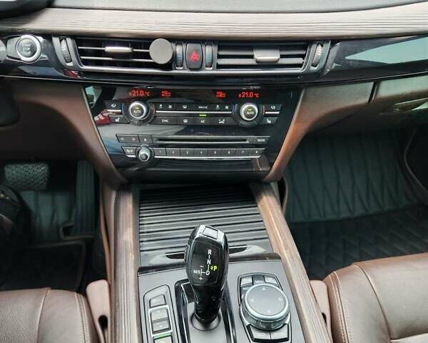 Черный БМВ Х5, объемом двигателя 2 л и пробегом 204 тыс. км за 29900 $, фото 13 на Automoto.ua