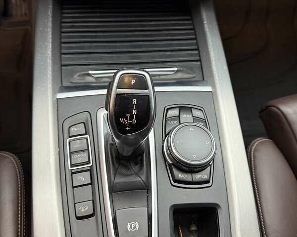 Черный БМВ Х5, объемом двигателя 3 л и пробегом 225 тыс. км за 36500 $, фото 13 на Automoto.ua