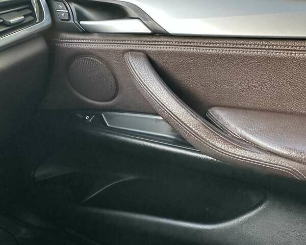 Черный БМВ Х5, объемом двигателя 2 л и пробегом 259 тыс. км за 25800 $, фото 31 на Automoto.ua