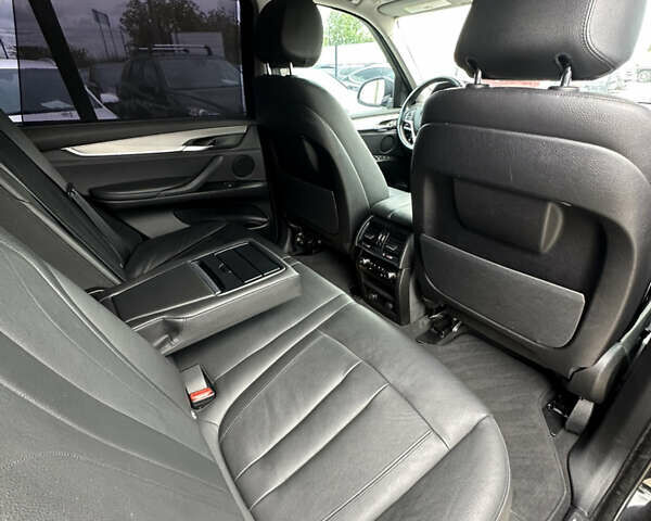 Чорний БМВ Х5, об'ємом двигуна 2 л та пробігом 187 тис. км за 26000 $, фото 31 на Automoto.ua