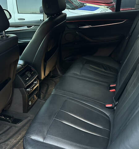 Черный БМВ Х5, объемом двигателя 2.99 л и пробегом 170 тыс. км за 30500 $, фото 6 на Automoto.ua