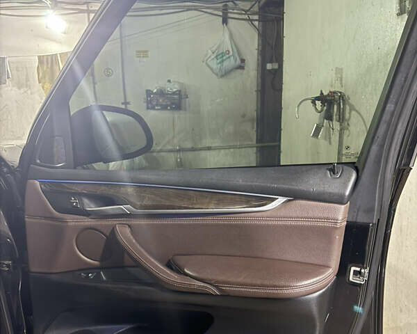 Черный БМВ Х5, объемом двигателя 2 л и пробегом 212 тыс. км за 19900 $, фото 66 на Automoto.ua