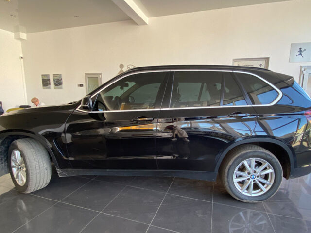 Черный БМВ Х5, объемом двигателя 2 л и пробегом 112 тыс. км за 34500 $, фото 3 на Automoto.ua