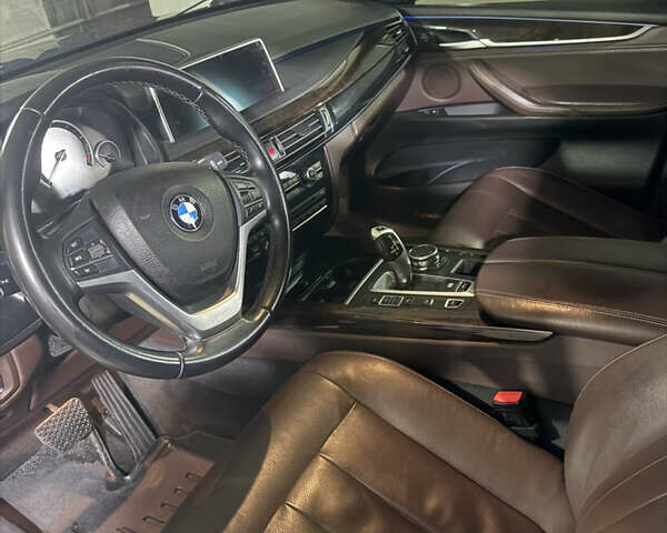 Черный БМВ Х5, объемом двигателя 2 л и пробегом 212 тыс. км за 19900 $, фото 69 на Automoto.ua