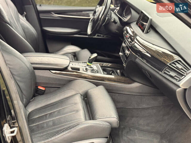 Черный БМВ Х5, объемом двигателя 2.98 л и пробегом 96 тыс. км за 26000 $, фото 15 на Automoto.ua