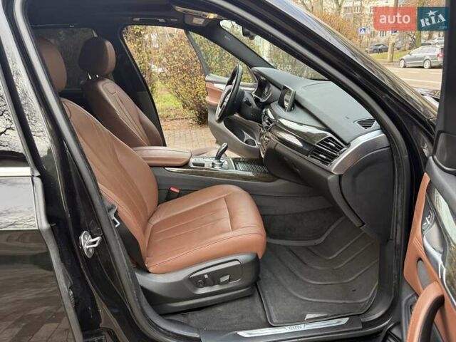 Чорний БМВ Х5, об'ємом двигуна 2.98 л та пробігом 147 тис. км за 18300 $, фото 31 на Automoto.ua