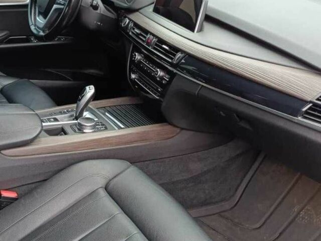 Черный БМВ Х5, объемом двигателя 2 л и пробегом 190 тыс. км за 28000 $, фото 3 на Automoto.ua