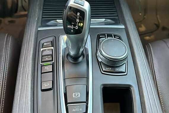 Черный БМВ Х5, объемом двигателя 2 л и пробегом 125 тыс. км за 22000 $, фото 11 на Automoto.ua