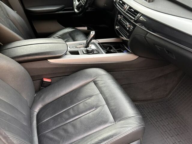 Черный БМВ Х5, объемом двигателя 2 л и пробегом 246 тыс. км за 22000 $, фото 4 на Automoto.ua