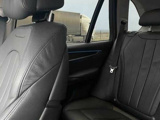 Черный БМВ Х5, объемом двигателя 2 л и пробегом 86 тыс. км за 20000 $, фото 15 на Automoto.ua